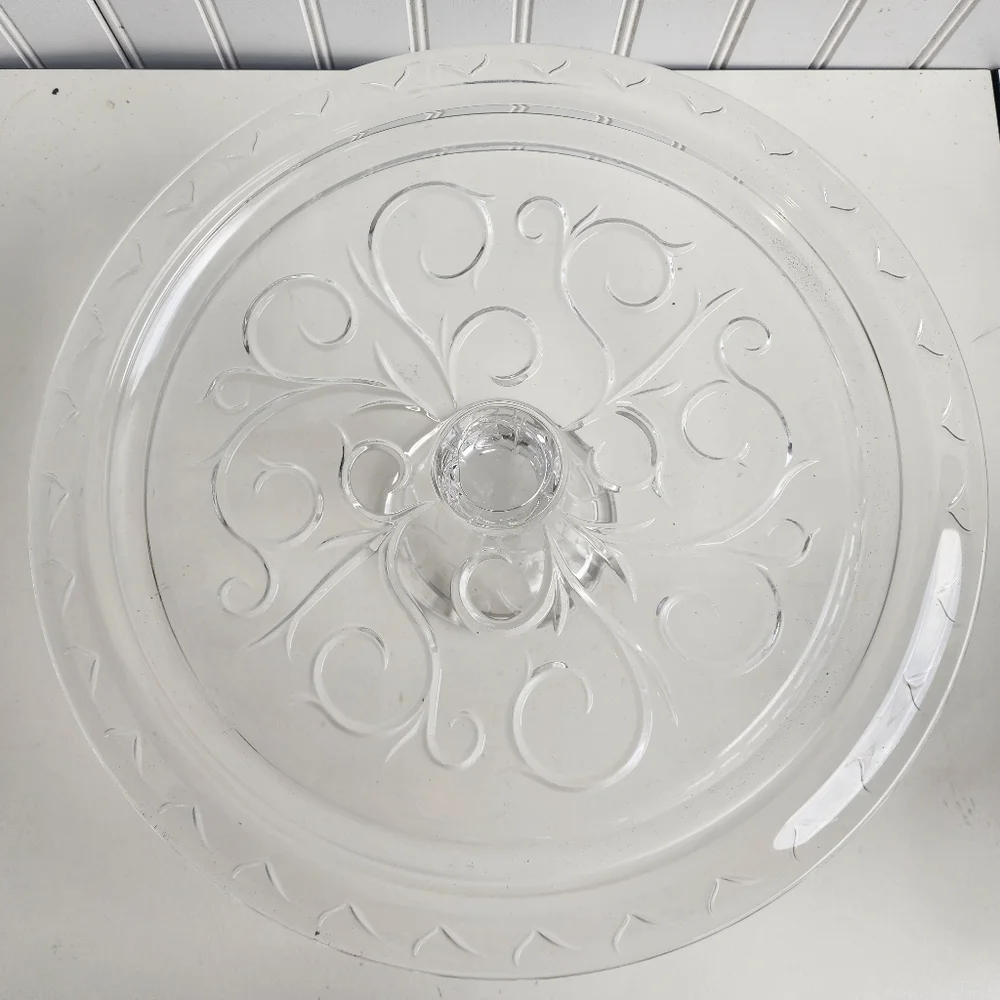 Gorgeous Goods Footed Cake Plate, 11